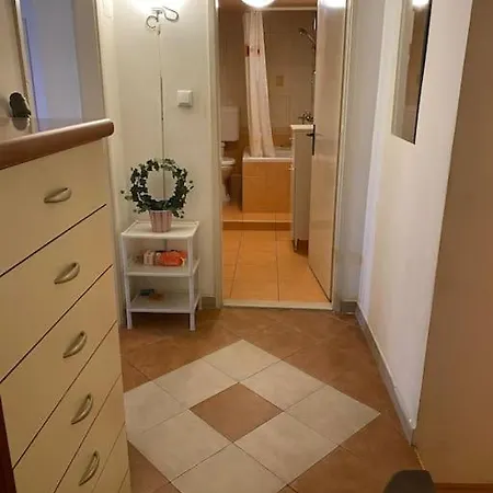 Cozy & Quiet Studio With A Garden Apartamento Split