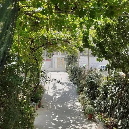 Cozy & Quiet Studio With A Garden *